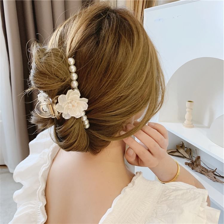 Pearl Acrylic Clamp Hair Floral Faux