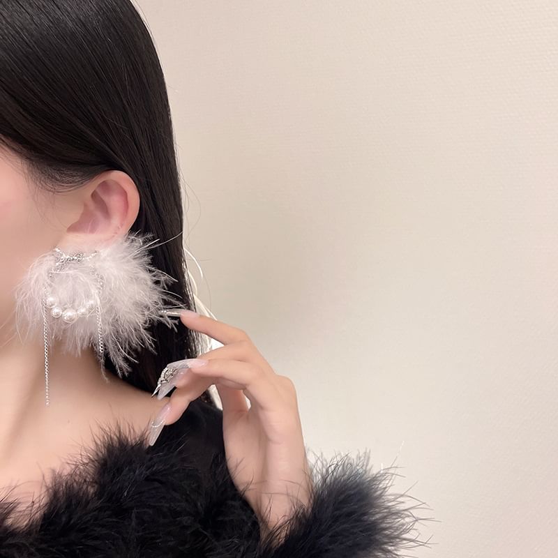 Earring Stud Faux Pearl Feather