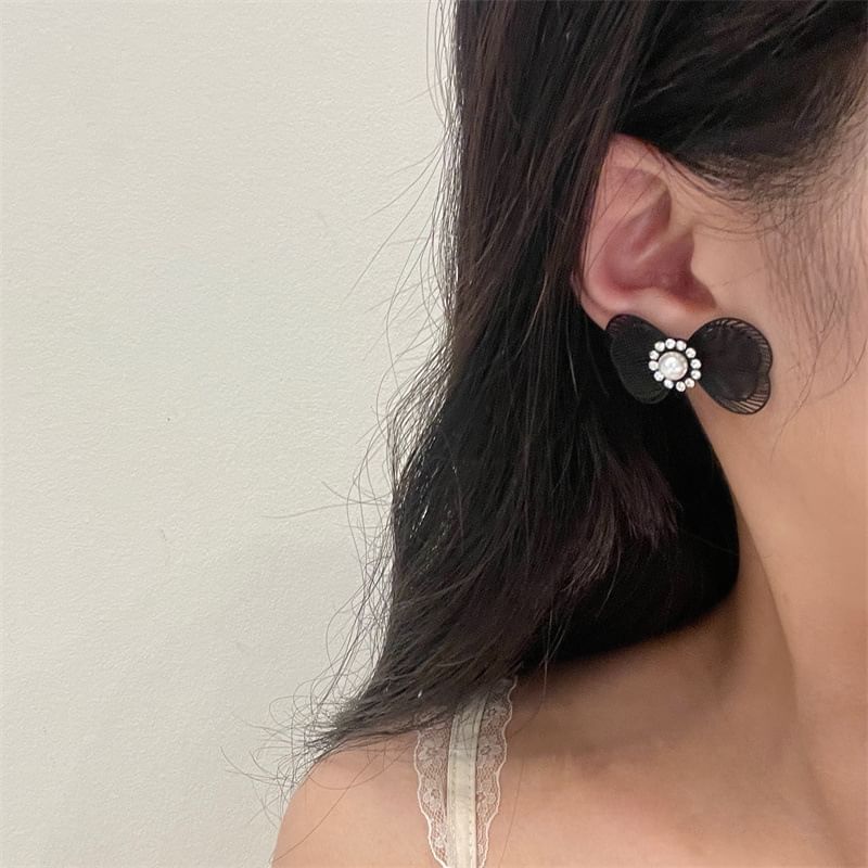 Faux Alloy Stud Pearl Earring Bow