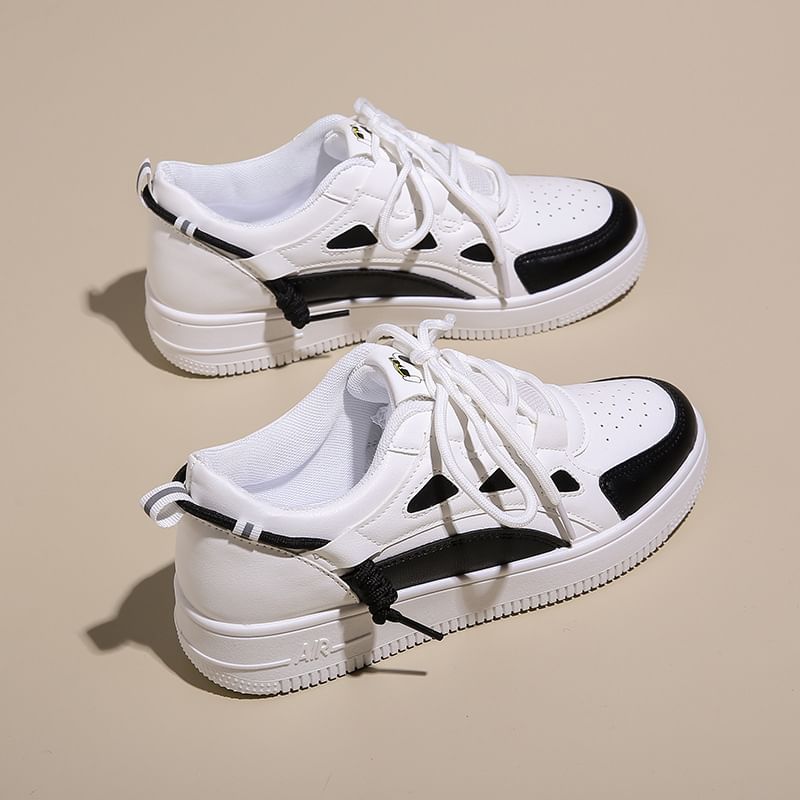 Applique Contrast Trim Lace-Up Platform Sneakers