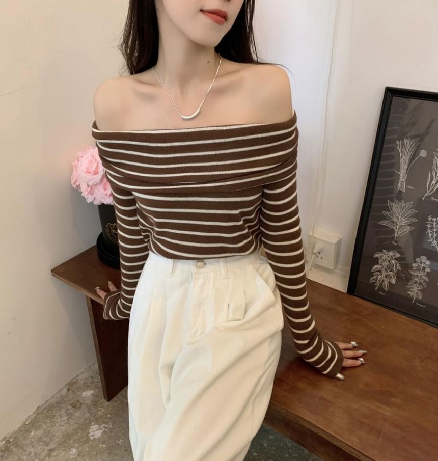 Slim-Fit Long-Sleeve Knit Striped Top