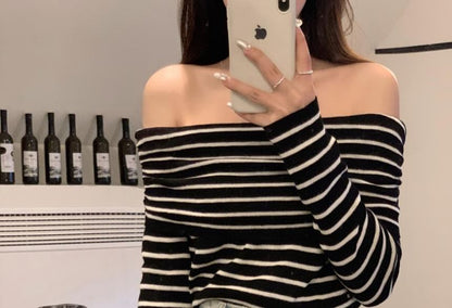 Slim-Fit Long-Sleeve Knit Striped Top