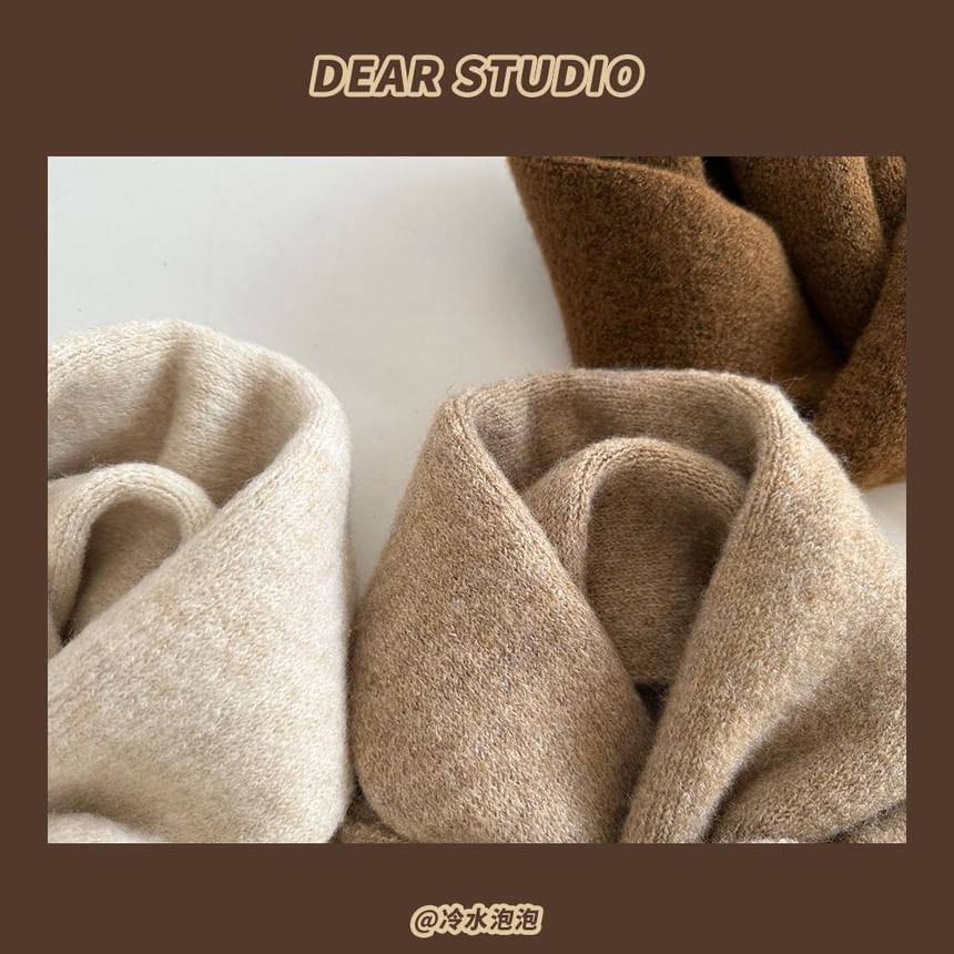 Scarf Embroidered Lettering Knit