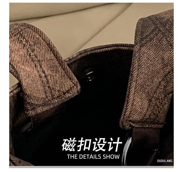 Star Tote Bag Fluffy Trim