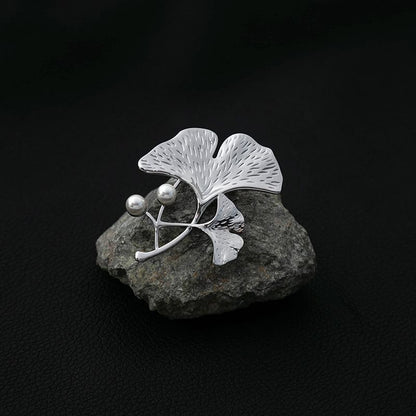 Broche en fausses perles de ginkgo