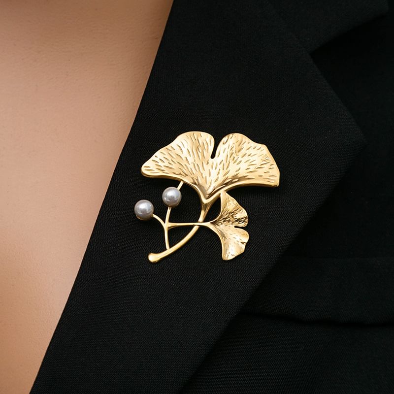 Broche en fausses perles de ginkgo