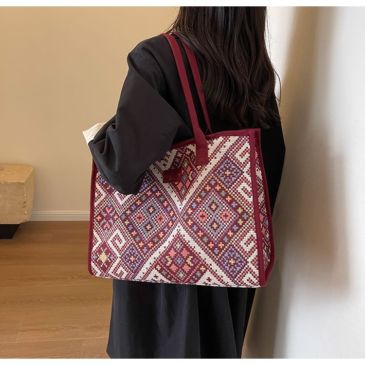 Sac fourre-tout en tissu à motifs