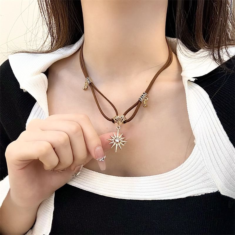 Rhinestone Leather Pendant Faux Sun Necklace