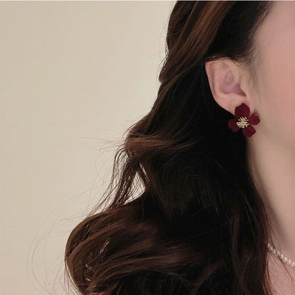 Ear Floral Stud
