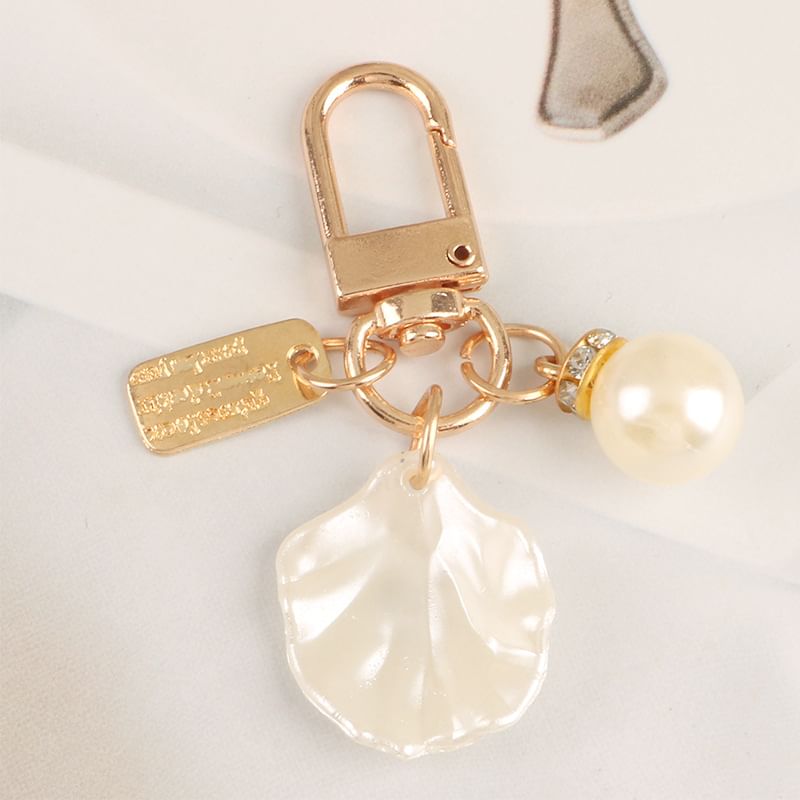 Heart / Faux Pearl Alloy Bag Charm Keyring (Various Designs)