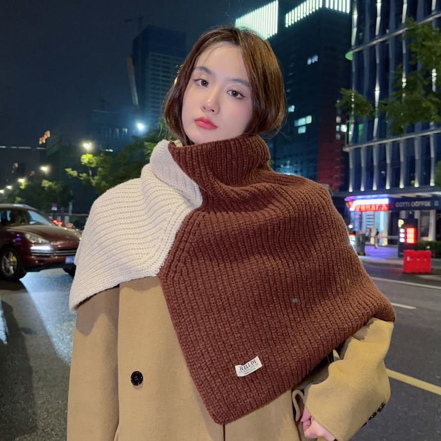 Turtleneck Two Tone Slit Knit Shawl