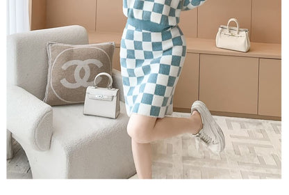 Set: Crew Neck Checkerboard Sweater + High Waist Mini Straight Skirt