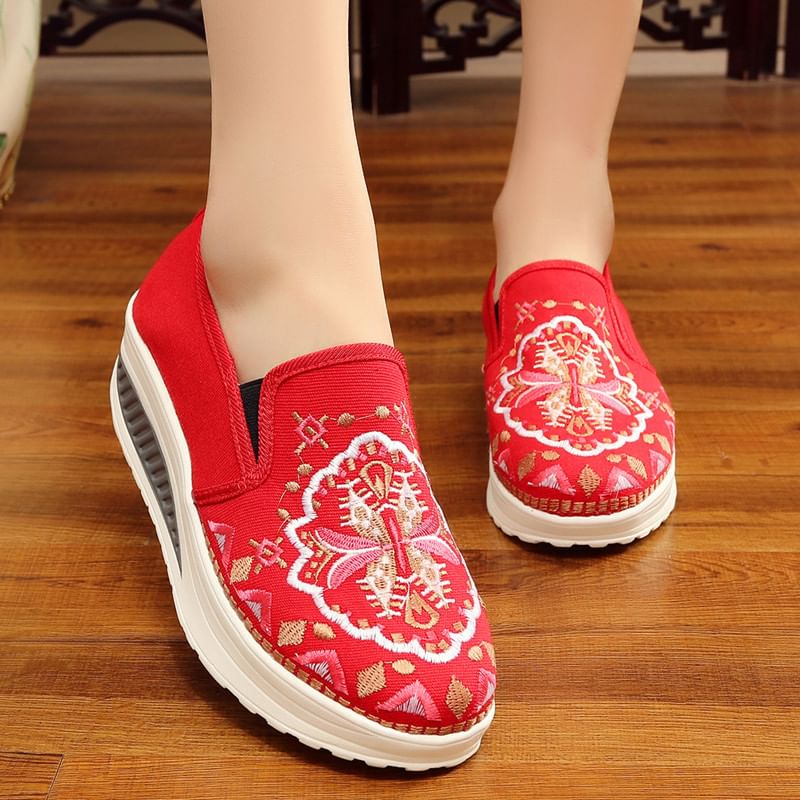 Slip Embroidered Ons Platform