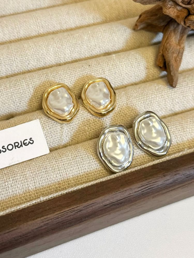 Faux Stud Irregular Pearl Ear