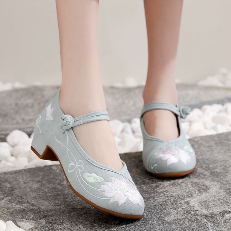 Block Embroidered Jane Mary Flower Heel Pumps