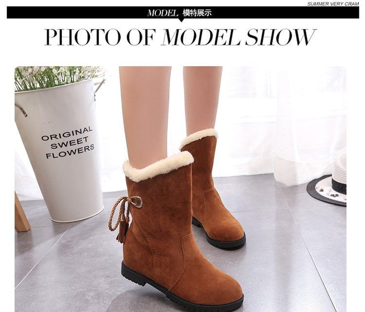 Hidden-Wedge Short Snow Boots