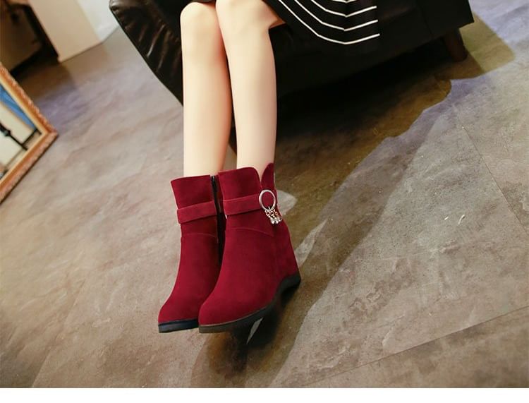 Short Snow Hidden-Wedge Boots