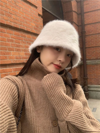 Plain Fluffy Bucket Hat