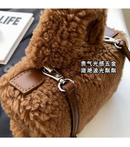 Crossbody Bag Charm / Faux Shearling Set