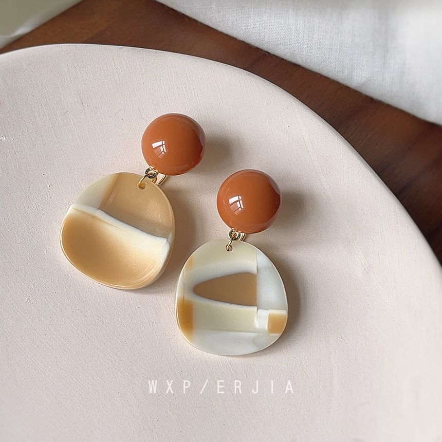 Alloy Drop Ear Acrylic Cuff