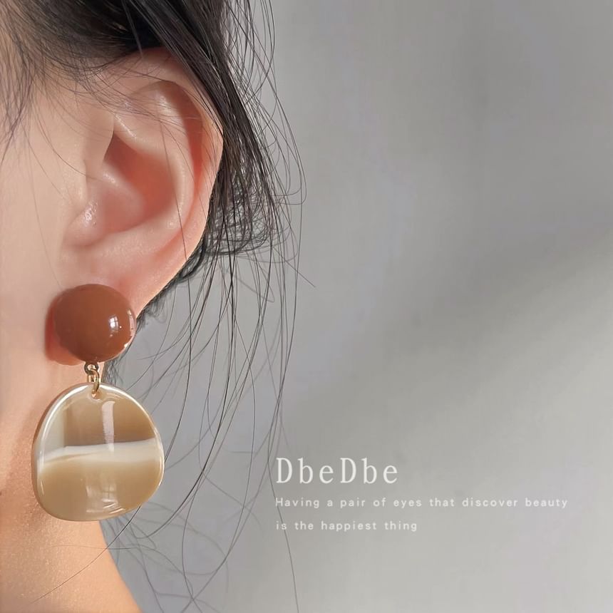 Alloy Drop Ear Acrylic Cuff