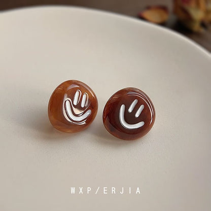 Acetate Smiley Asymmetrical Ear Cuff