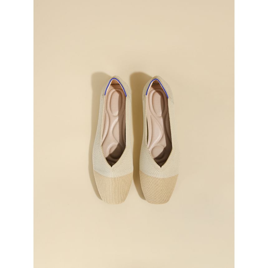Pointed Flats Woven