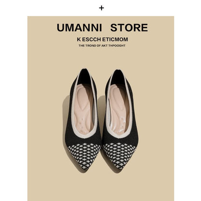 Kitten-Heel Pointed Pumps