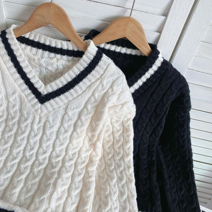 Set: V-Neck Contrast Trim Cable Knit Sweater + High Waist Wide Leg Shorts