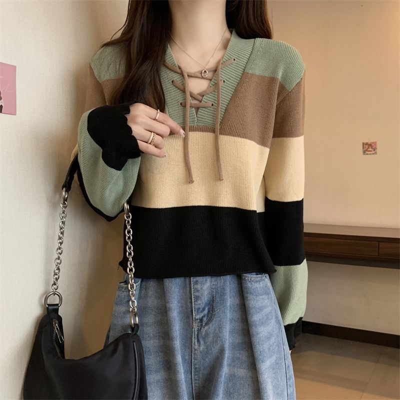 V-Neck Lace-Up Block Sweater Color
