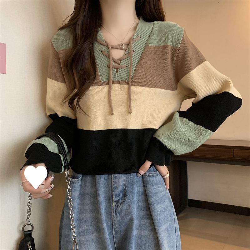 V-Neck Lace-Up Block Sweater Color