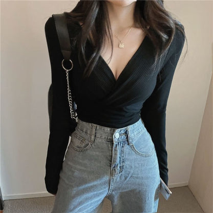 Crop Fit Knot V-Neck Long-Sleeve Slim Top