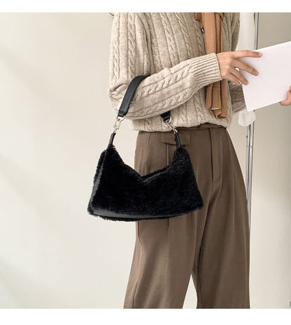 Plain Fleece Shoulder Bag