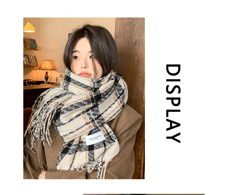 Plaid Tasseled Scarf