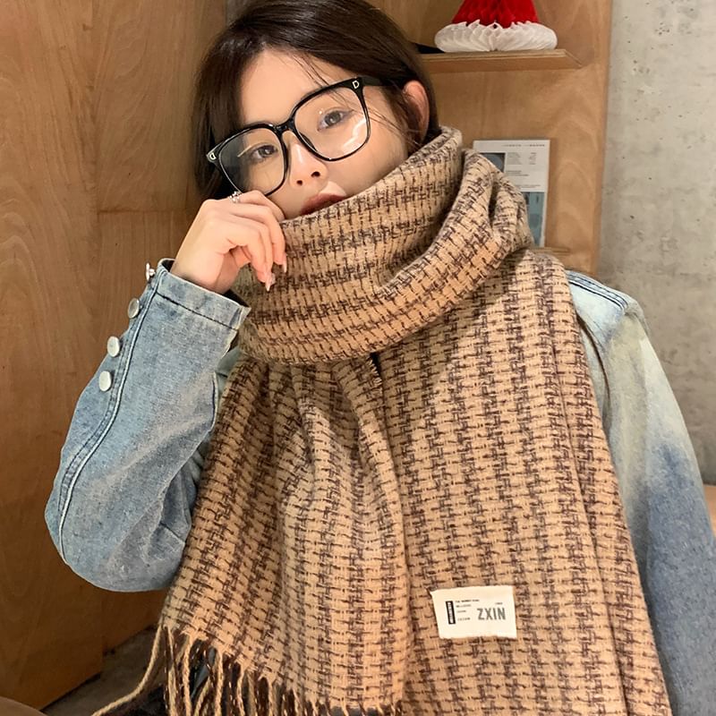 Scarf Label Applique Patterned Tasseled