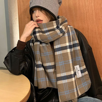 Scarf Tasseled Houndstooth