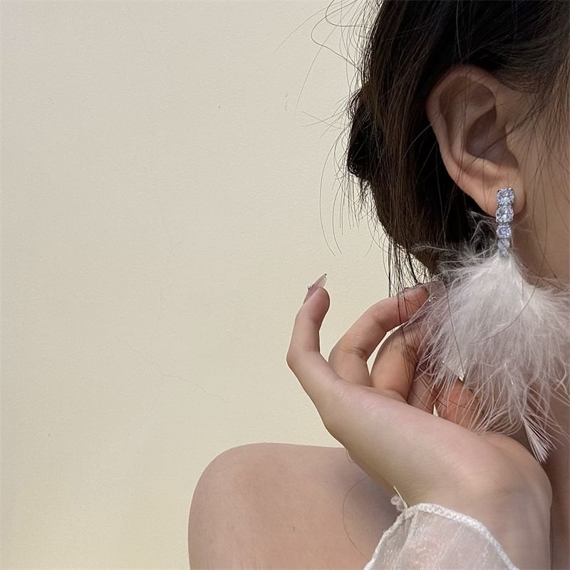 Earring Feather Drop