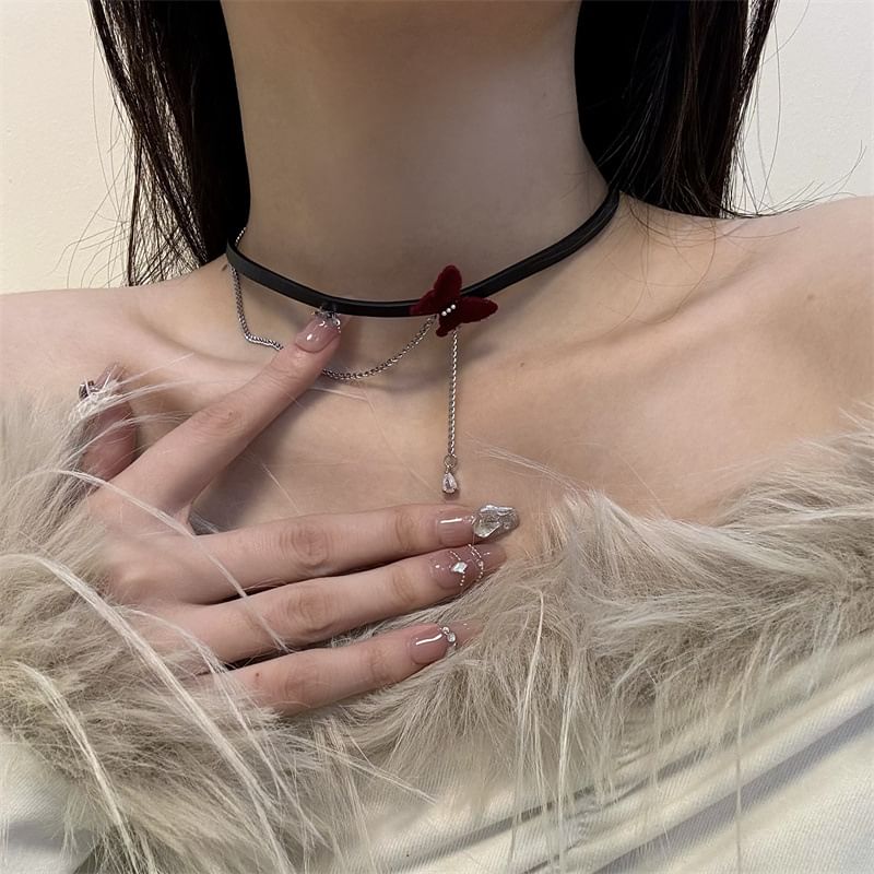Choker Velvet Butterfly