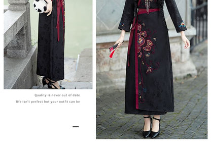 V-Neck Floral Blouse / Mid Rise Hanfu Patterned Maxi A-Line Skirt