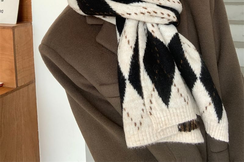 Scarf Knit Argyle