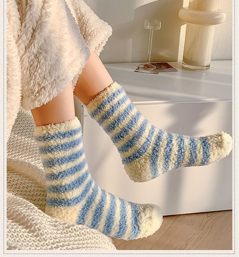 Striped Fleece Socks / Set