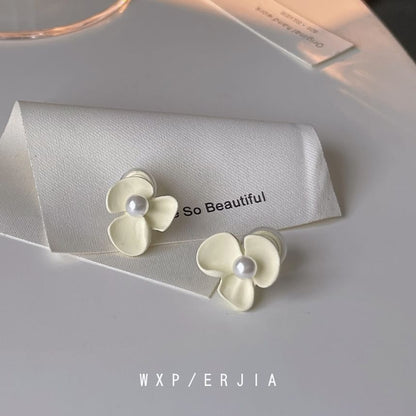 Earring Faux Pearl Clip-On Floral