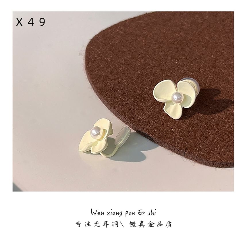 Earring Faux Pearl Clip-On Floral