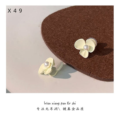 Earring Faux Pearl Clip-On Floral