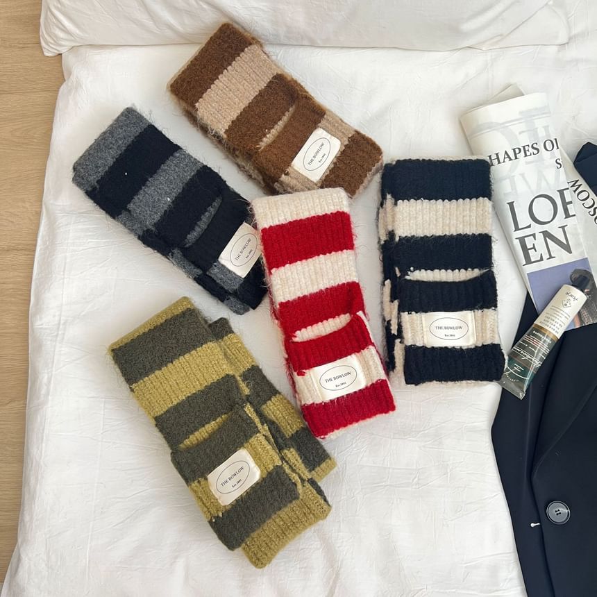 Striped Knit Scarf Light
