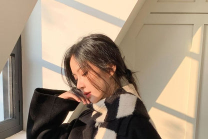 Striped Knit Scarf Light