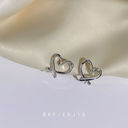 Alloy Ear Heart Cuff