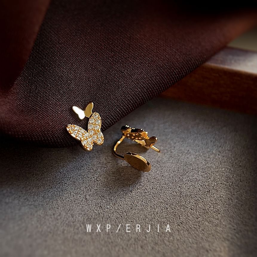 Rhinestone Alloy Butterfly Cuff Ear