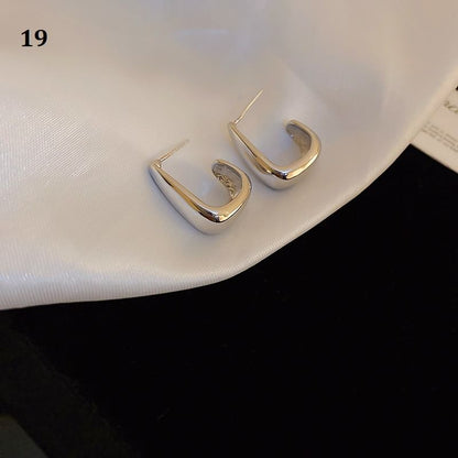 (Various Silver Earring Tone Designs)