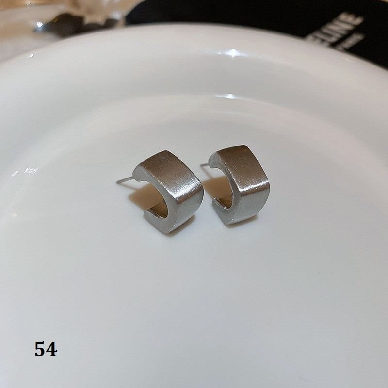 Silver Earring (Various Tone Designs)